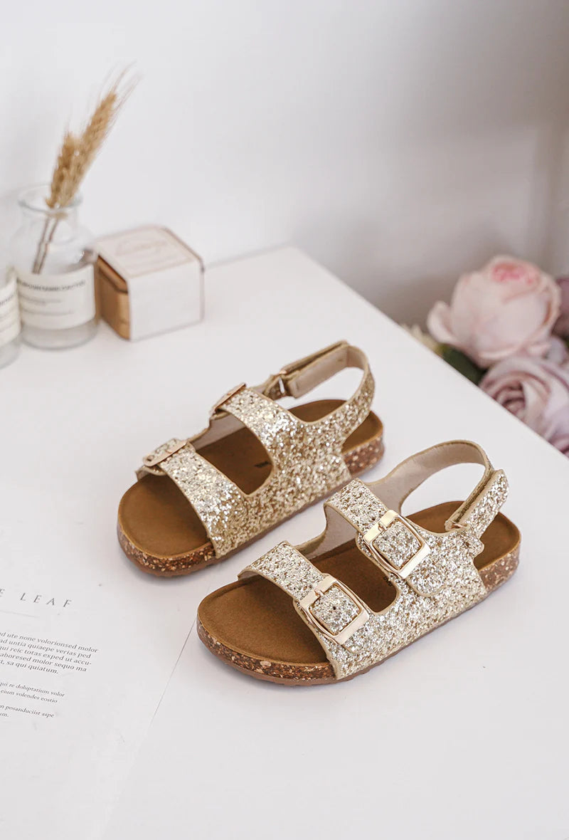 Sandalo con paillettes e papavero dorato