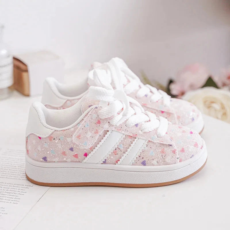 Sneakers con velcro per bambini – Scarpe sportive per bambini – Comode e leggere – Bianche con fantasie multicolori