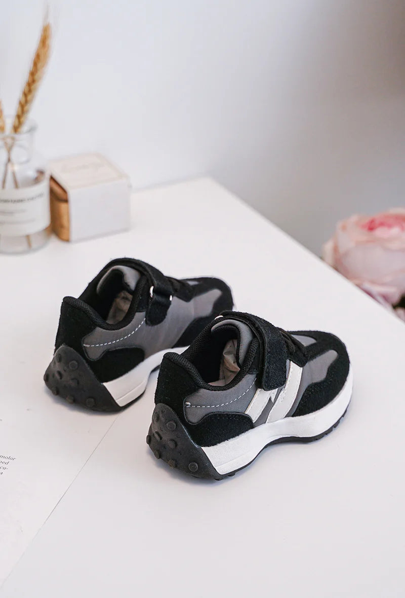 Sneakers con velcro per bambini – Scarpe per bambini – Nero e grigio – Comfort e supporto
