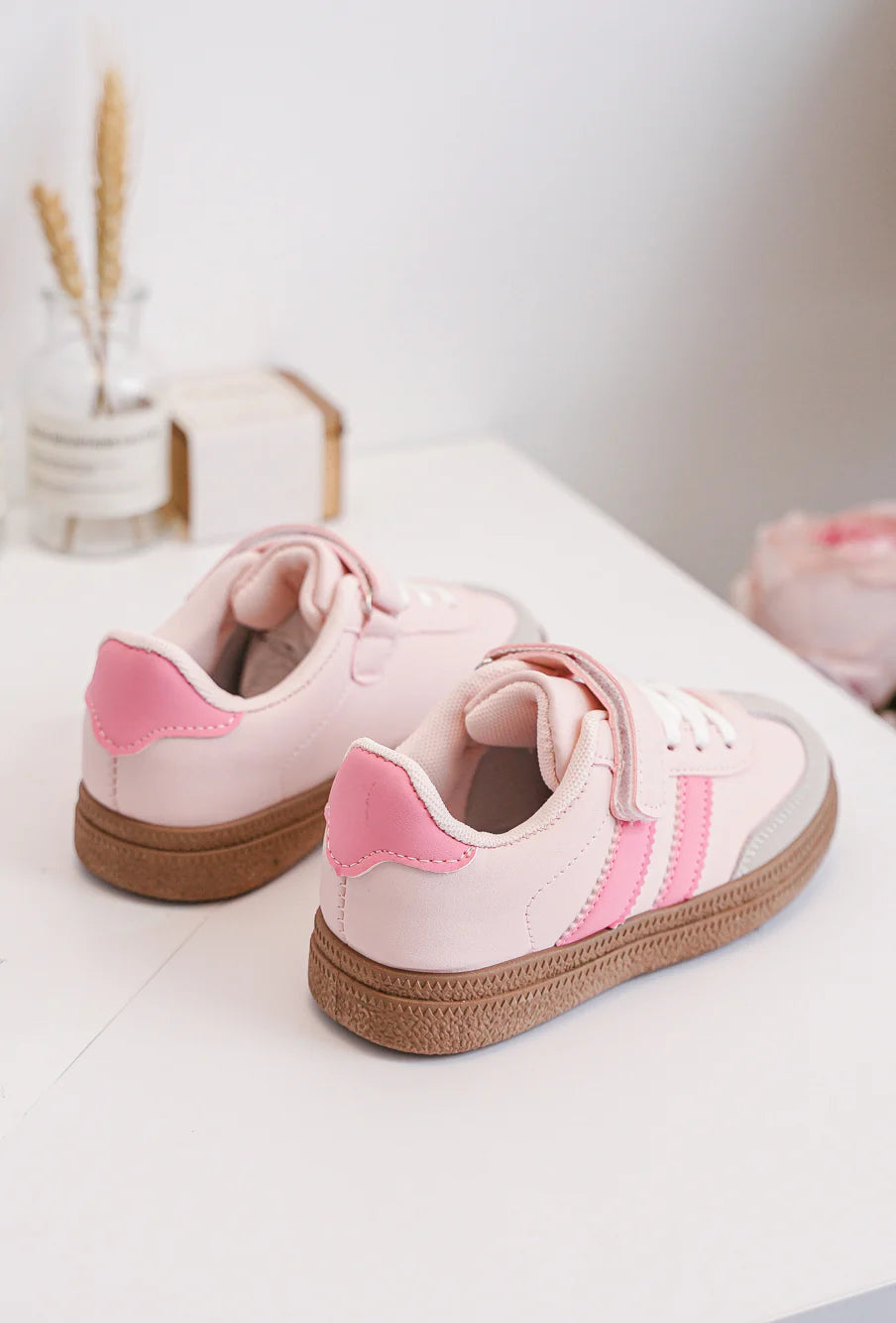 Sneakers con velcro per bambini – Scarpe sportive per bambini – Comode e leggere – Rosa e beige