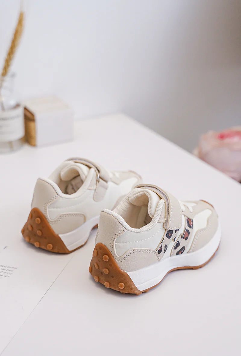 Sneakers con velcro per bambini – Scarpe per bambini – Comode e leggere – Beige con stampa leopardata