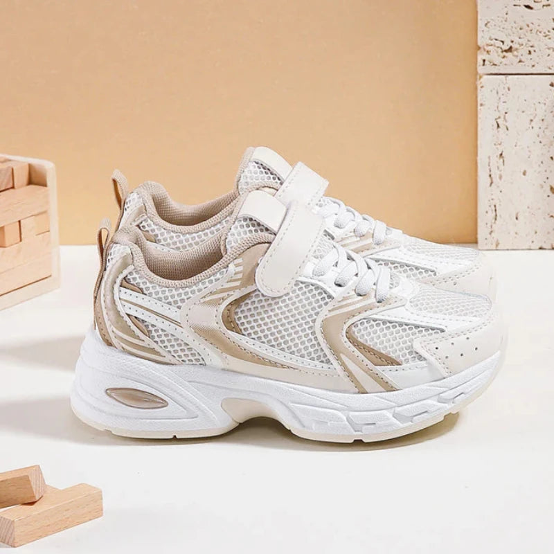 Sneakers con velcro per bambini – Scarpe sportive per bambini – Comode e leggere – Beige e bianco