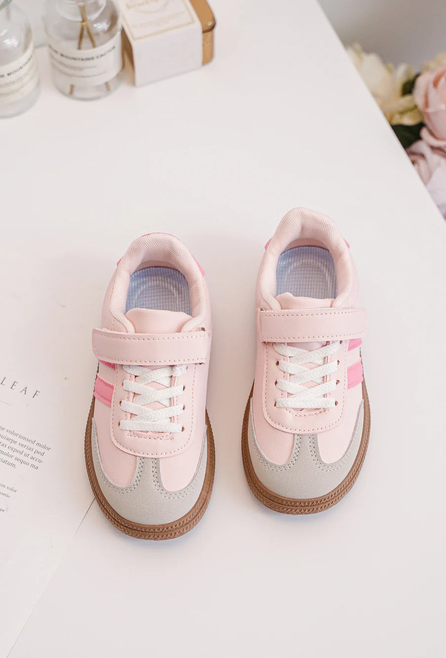 Sneakers con velcro per bambini – Scarpe sportive per bambini – Comode e leggere – Rosa e beige