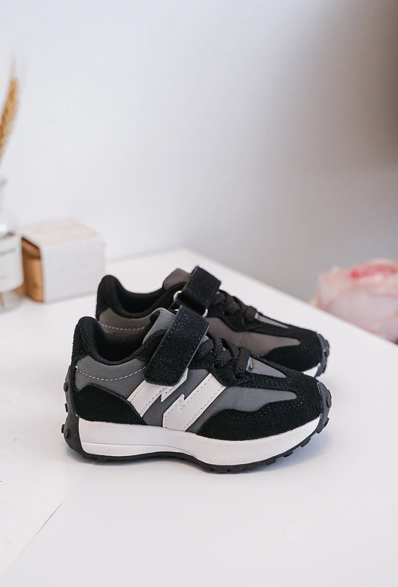 Sneakers con velcro per bambini – Scarpe per bambini – Nero e grigio – Comfort e supporto