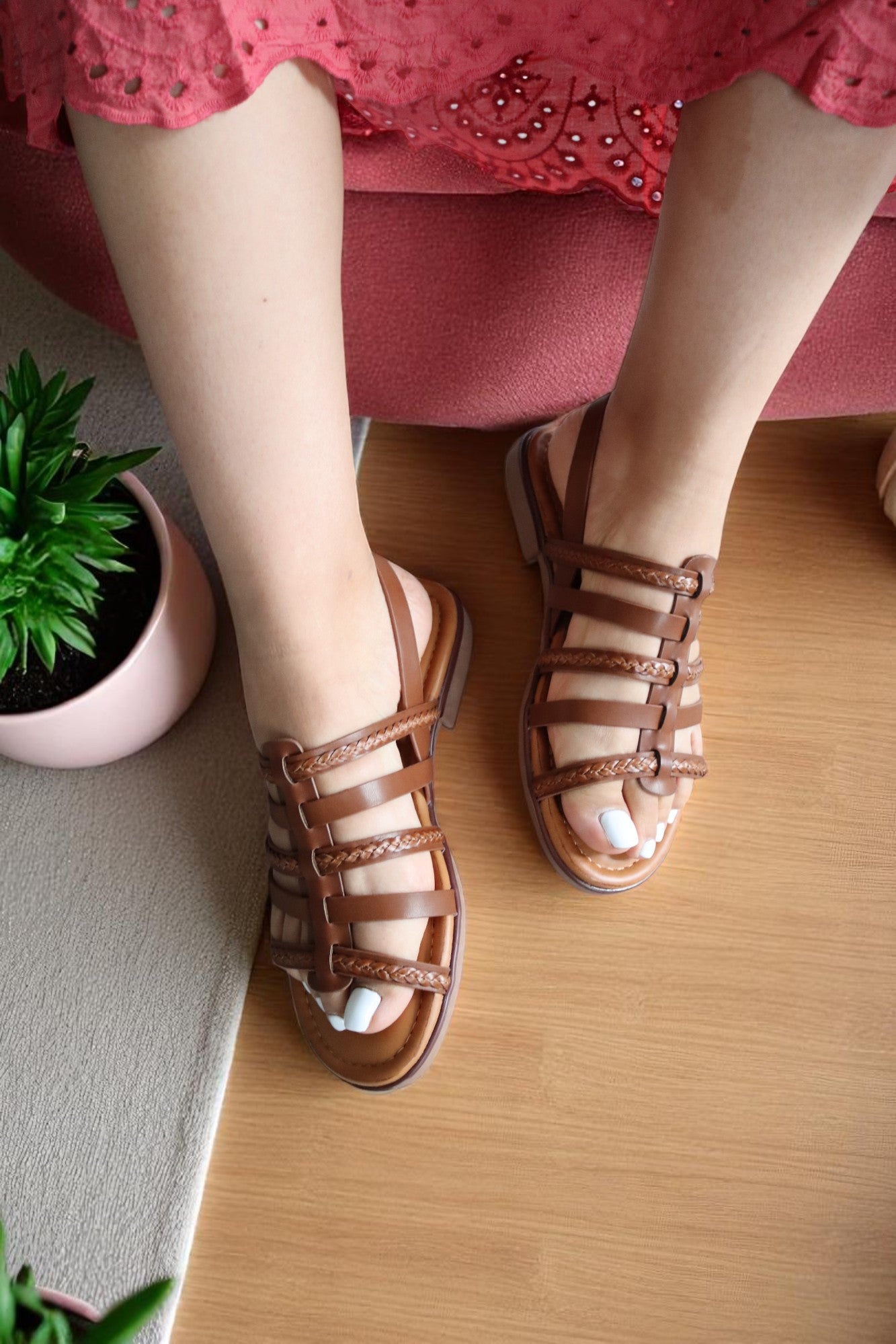Sandali estivi da donna in pelle vegana marrone – Sandali bassi comodi – Sandali bohémien chic alla moda per il 2025
