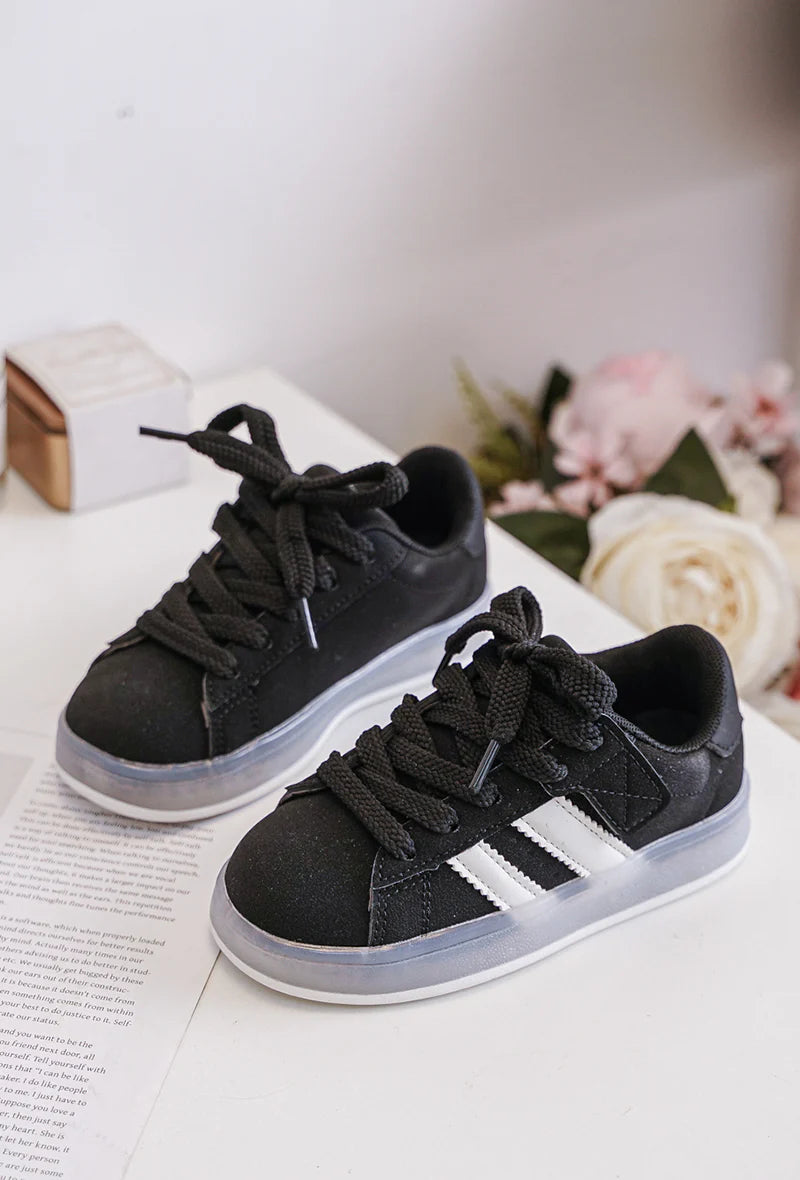 Sneakers luminose per bambini con lacci – Scarpe LED per bambini – Comode e leggere – Nere