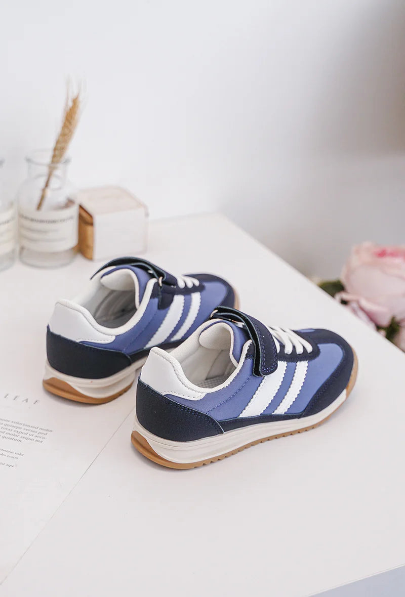 Sneakers con velcro per bambini – Scarpe sportive per bambini – Comode e leggere – Blu navy e bianco